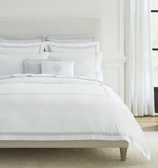 What Makes Bedding "Luxury"? The Key Elements of High-End Sleep