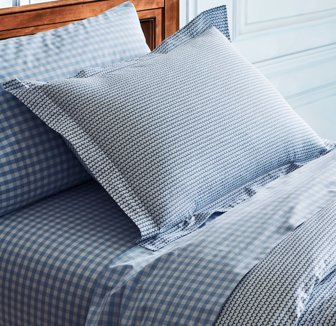 The Role of Color and Texture in Creating a Restful Bed