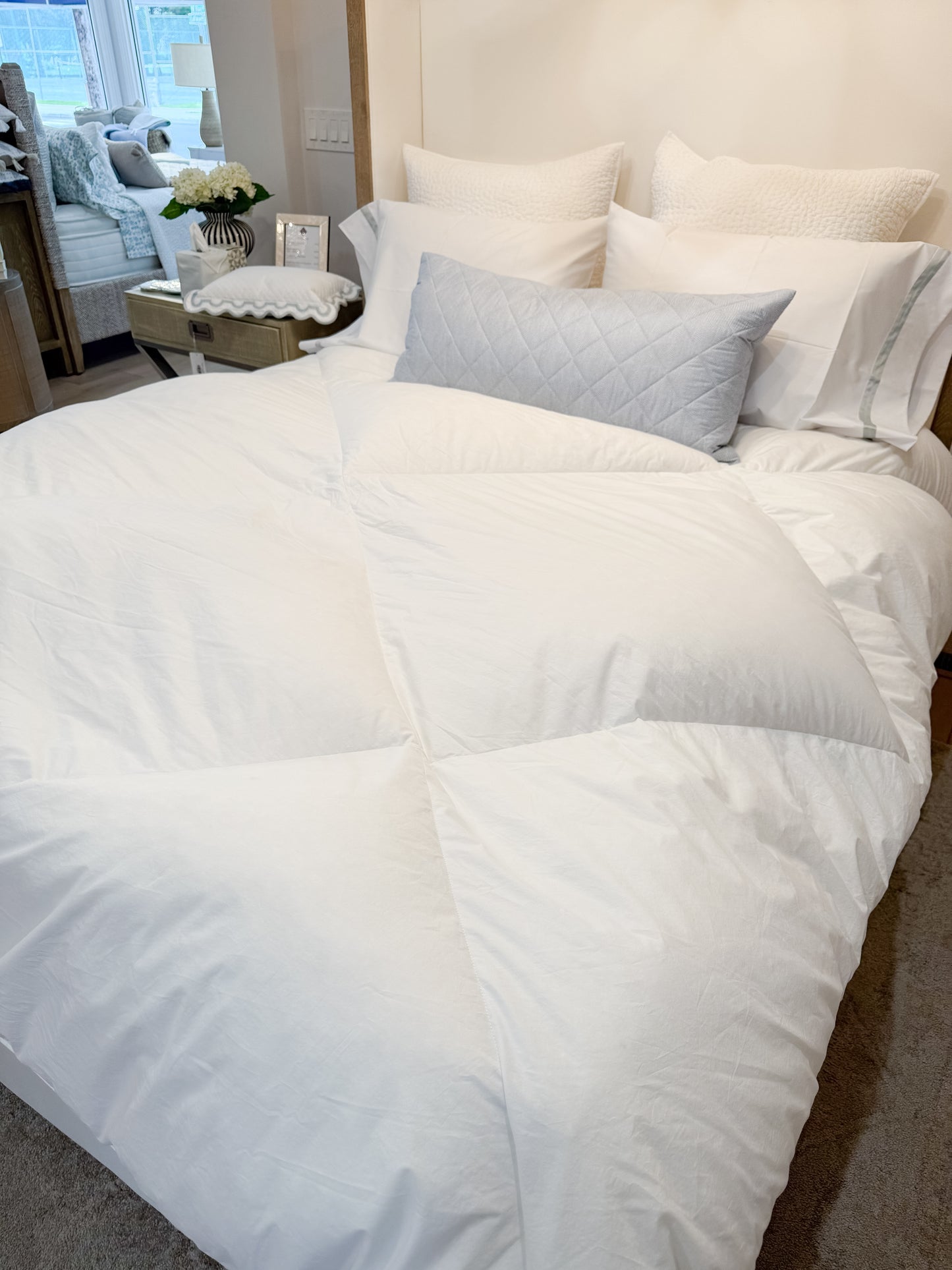 800 Fill Power Batiste Siberian Down Comforter - Winter