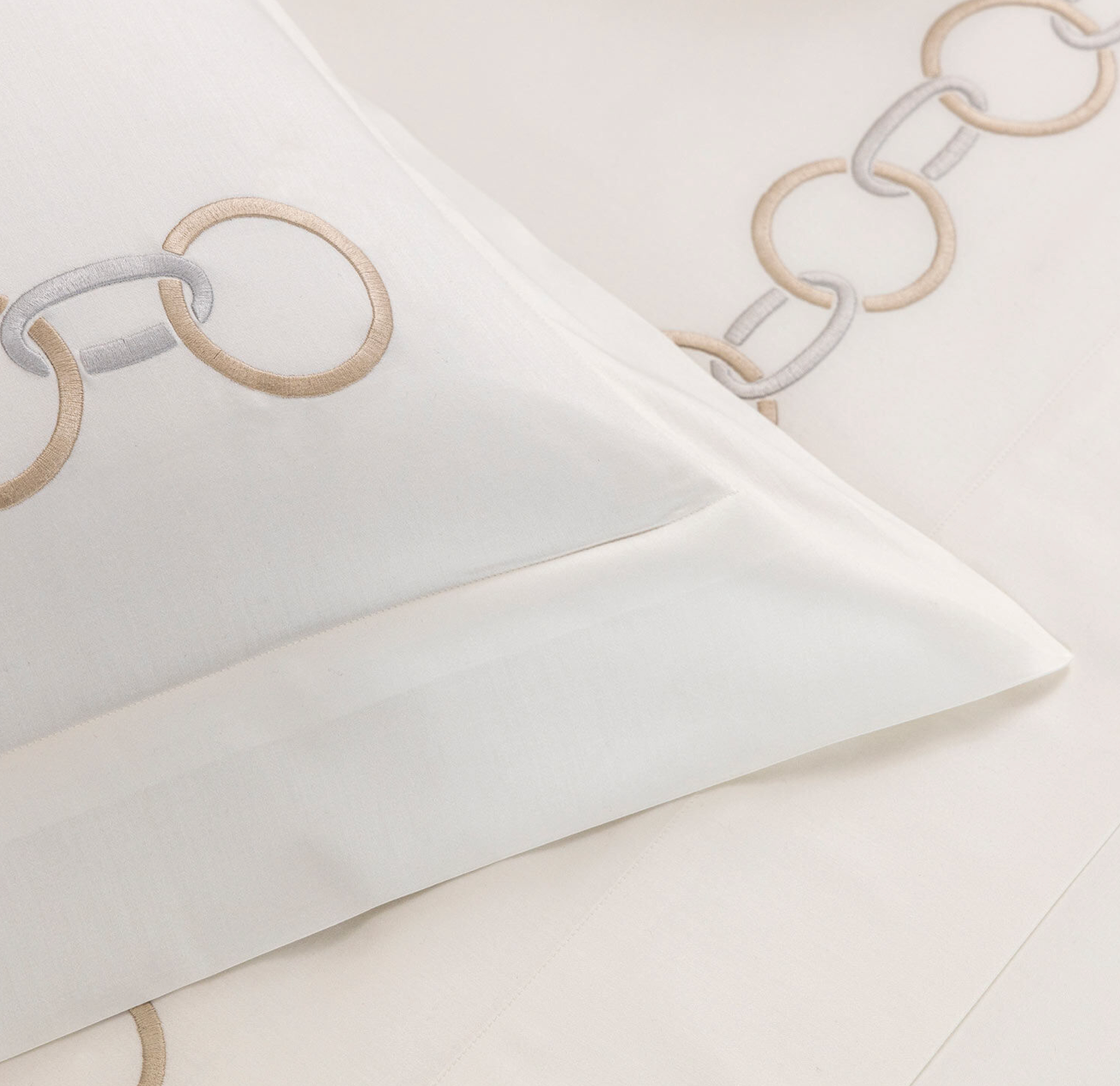 Links Embroidered Duvet Set