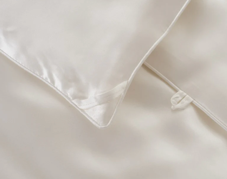 All Season Silk Comforter